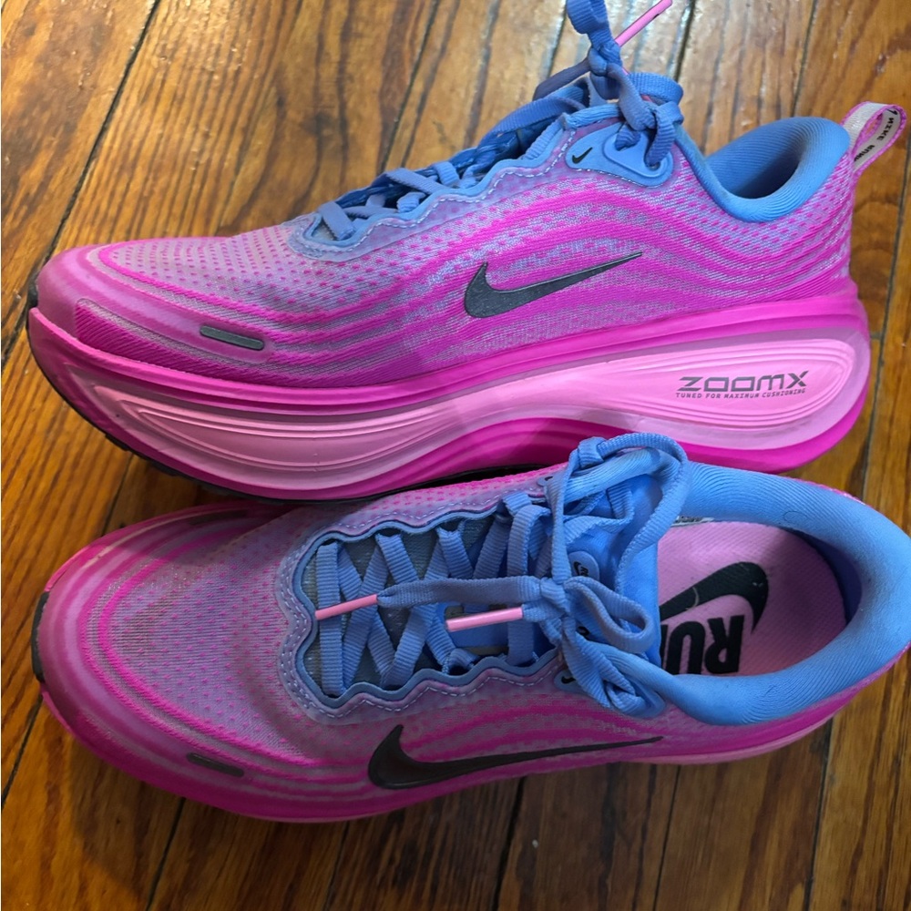 Nike Women’s ZoomX- Vomero Plus- Running Shoes